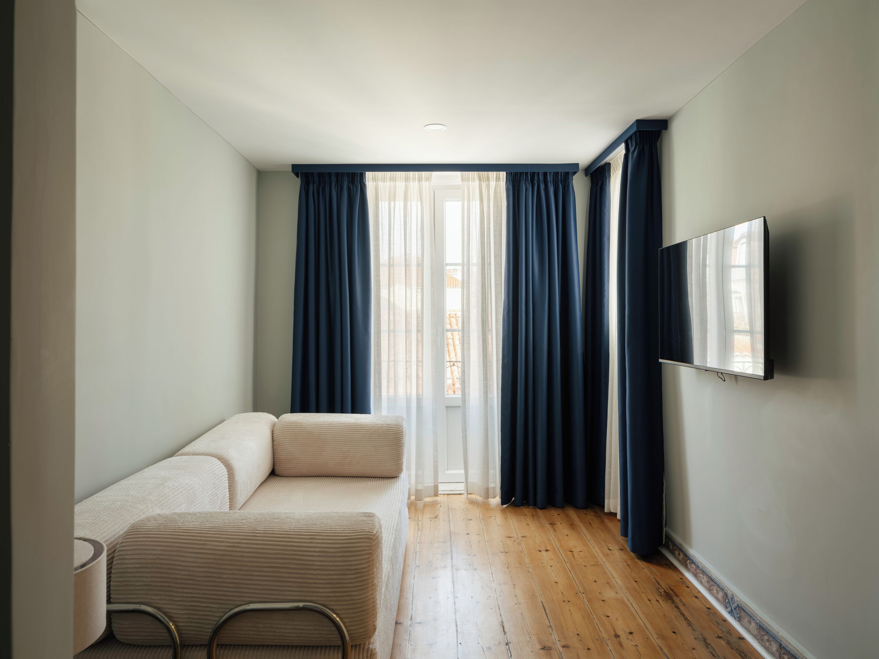 Superior Apartment, 1 Bedroom, City View | Living area