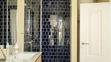 Premium Loft, City View | Bathroom
