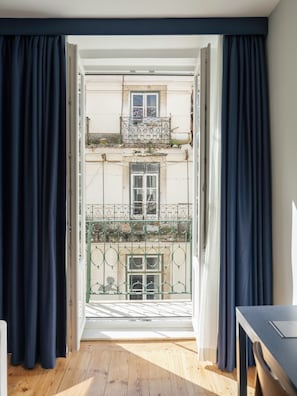 Premium Apartment, 1 Bedroom, City View | Interior - Esqina Apartments (Lisbon)