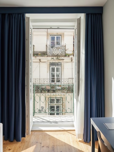Esqina Apartments