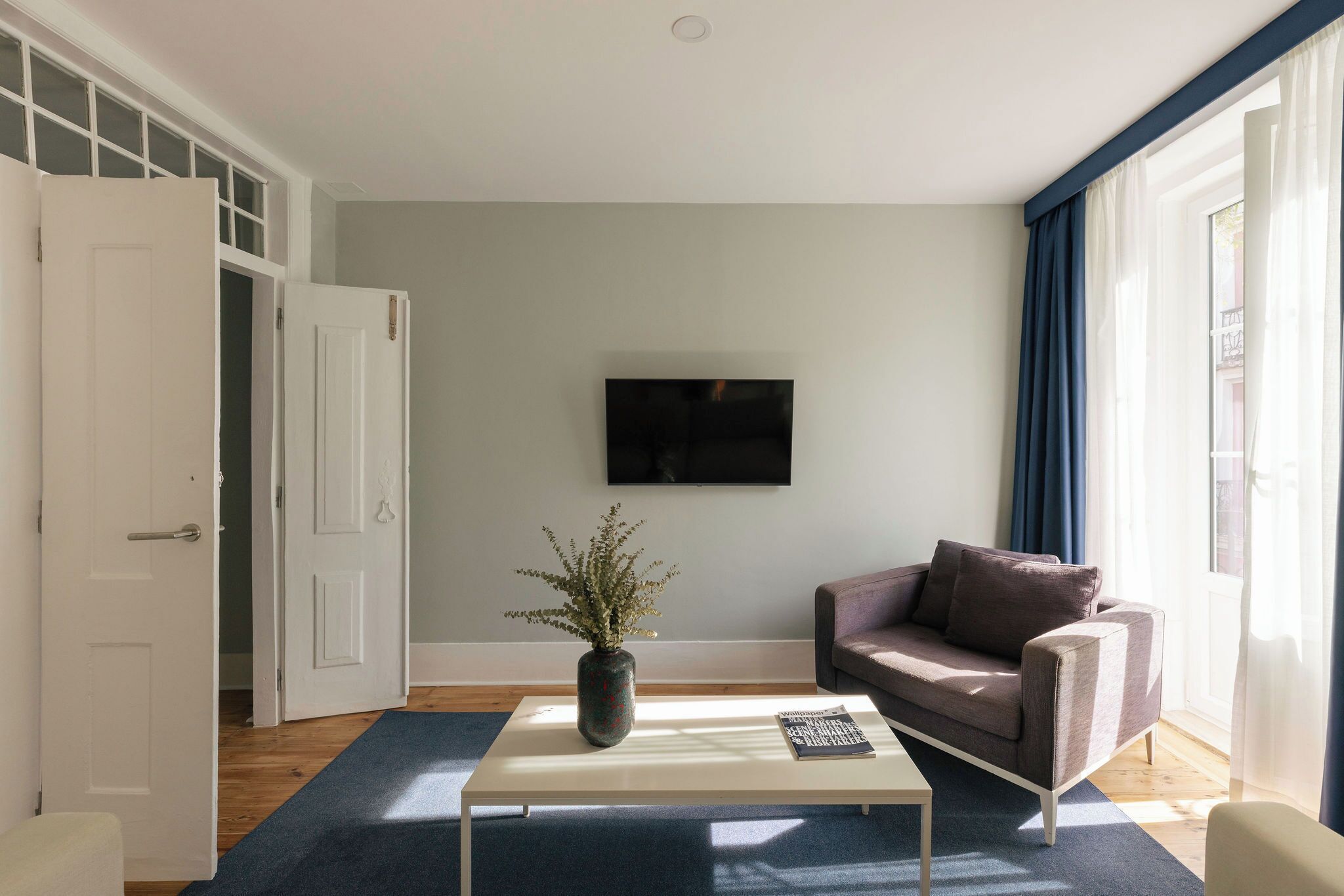 Premium Apartment, 1 Bedroom, City View | Living area