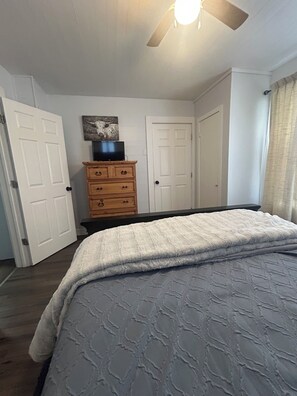 2 habitaciones, wifi gratis y ropa de cama 