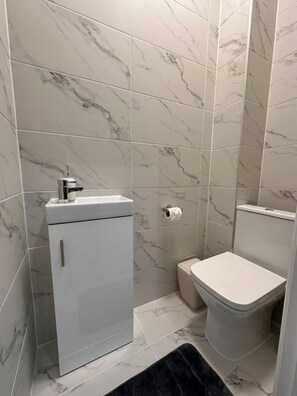 Hair dryer - London Westminster nearby! Zone1 (Greater London)