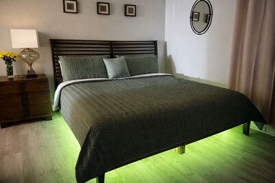 3bd Home 5 mins from Airport, 10 mins to downtown! Workers & Families come
Enjoy