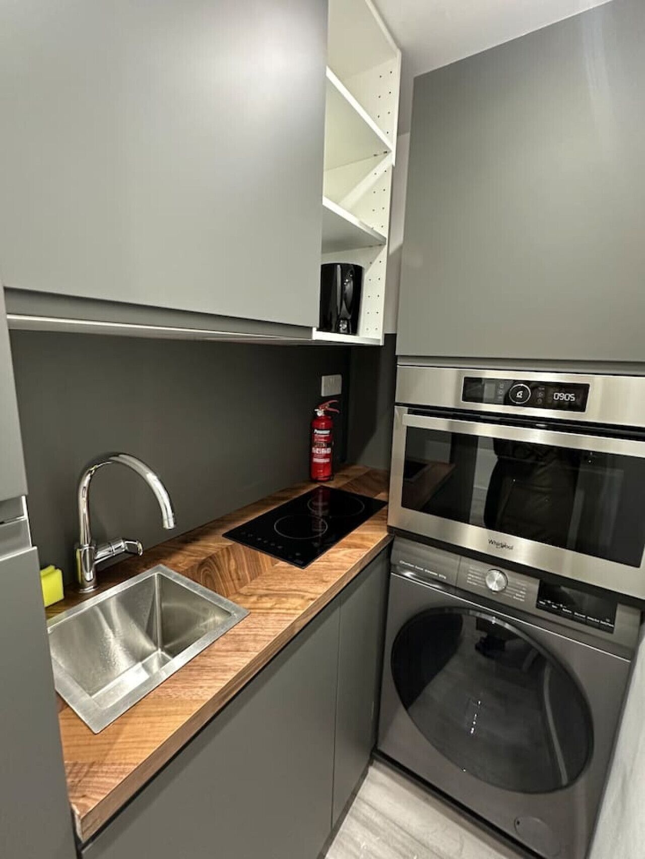 Microwave, oven, cookware/dishes/utensils