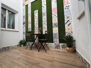 Comfort Apartment, Patio | Terrace/patio - Secunda Romana (Cordoba)