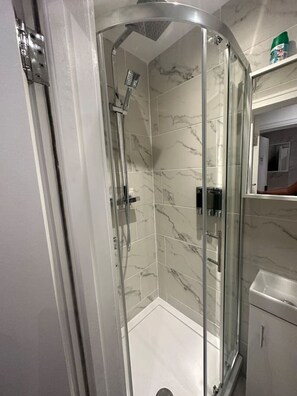 Bathroom - Buckingham Palace 15minutes away (Greater London)