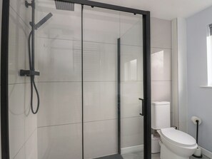 Shower - Pirnies (Pitlochry)