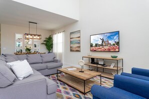 Living area - Casa 5Q c/ Piscina Spa no Storey Lake (Kissimmee)