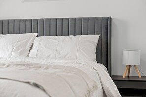 3 sovrum, skrivbord, strykjärn/strykbräda och gratis wi-fi