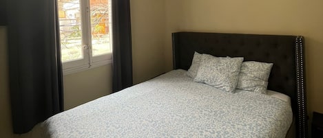 Deluxe Double Room, Courtyard View