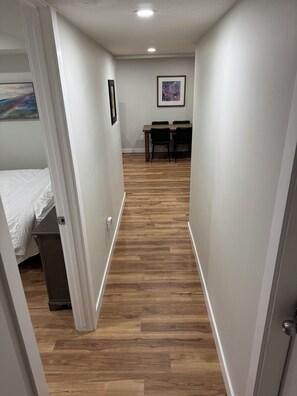 3 bedrooms, WiFi, bed sheets - Cozy Basement Suite in Ottewell - Pet and Family Friendly (Edmonton)