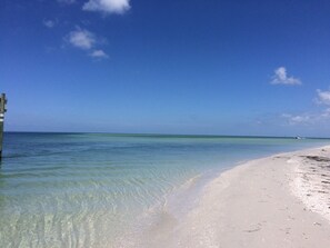 Unclassified image, 5 of 17, button - 2-bedroom Beachfront Condo in peaceful Treasure Island with outdoor pool (Treasure Island)