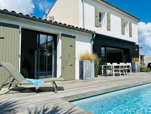 Nicht klassifiziertes Bild, 3 von 28, Schaltfläche