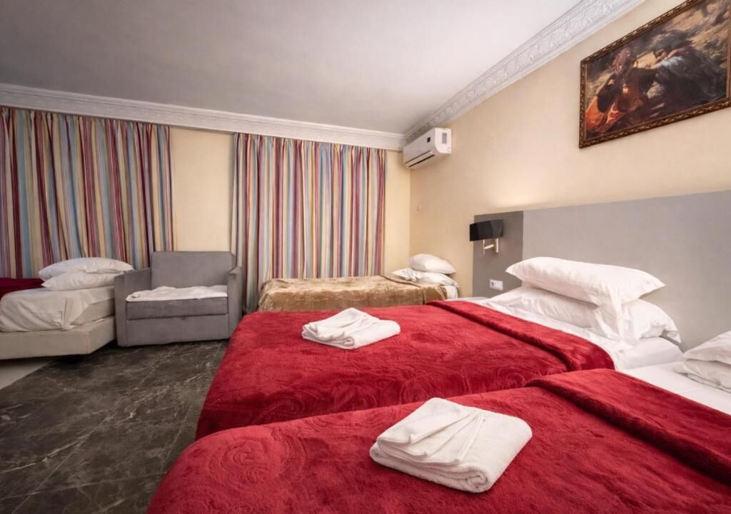 Comfort Quadruple Room | Desk, laptop workspace, free WiFi