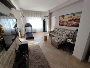Living area - Mira Beach Bed and Breakfast (Praia a Mare)