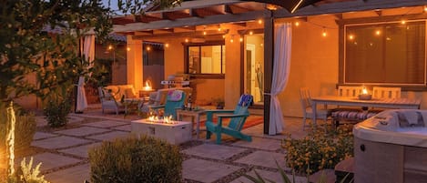 屋外ダイニングエリア