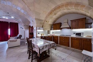 Interior - Sofia’s Residence • Magical Loft with Star Vaults (Giuggianello)