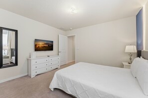 Fer et planche à repasser, accès Internet, draps fournis