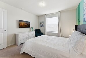 Fer et planche à repasser, accès Internet, draps fournis