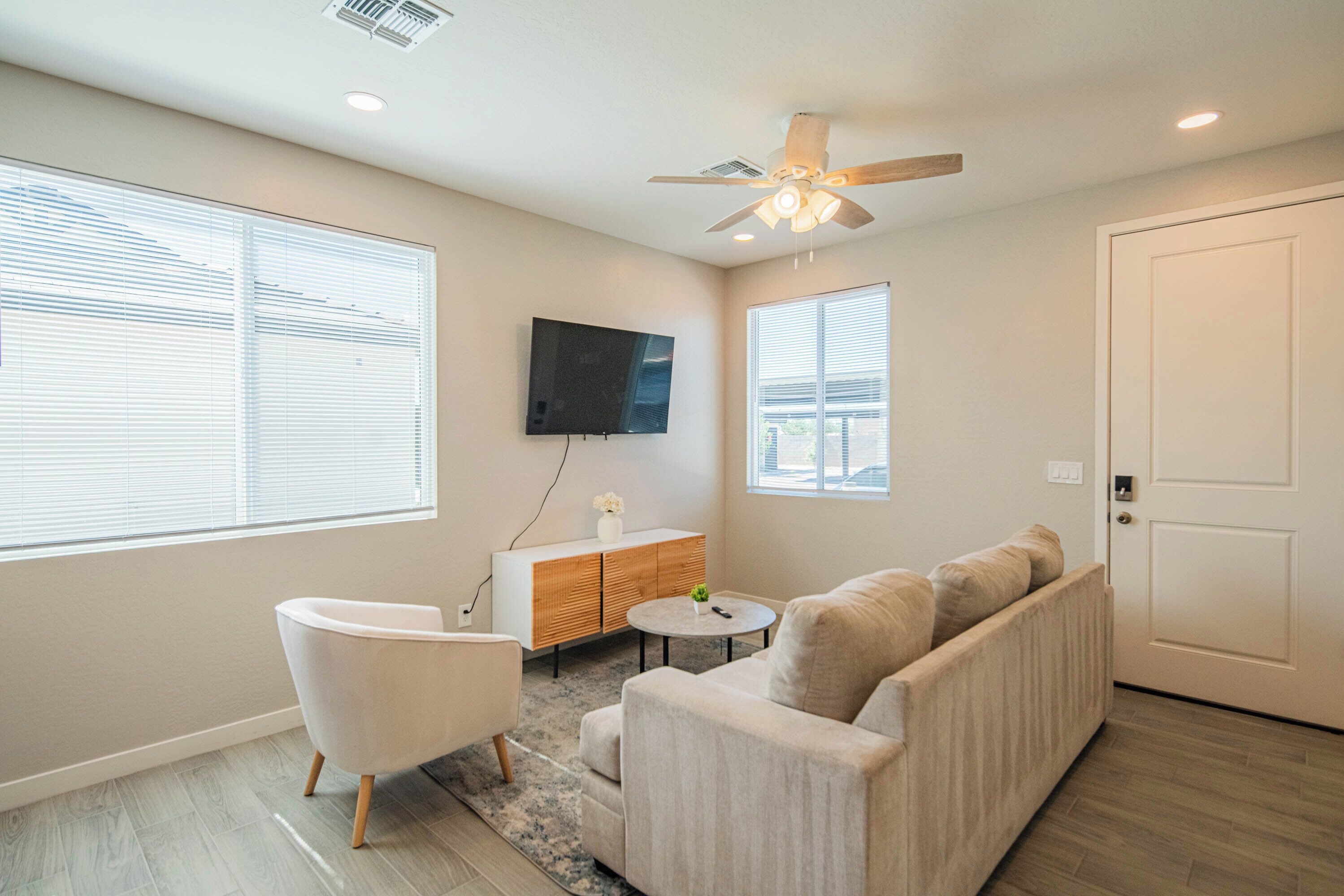 Luxury Apartment, 1 King Bed, Air conditioning | Interior