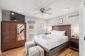 5 bedrooms, iron/ironing board, travel crib, WiFi