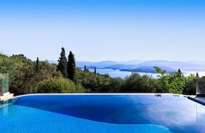 Pool - Secluded Villa with Private Pool, Jacuzzi & Stunning Sea Views (Kassiopi)
