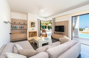 Smart TV, DVD player, ping pong - White Oak Tree Villa (Rethymno)