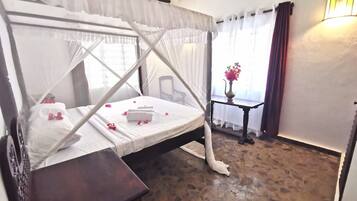 Deluxe Double Room | Individually decorated, individually furnished, free WiFi, bed sheets