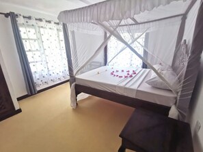 Phòng đôi Deluxe | Trang trí khác bi ệt, trang bị nội thất với thiết kế riêng biệt 