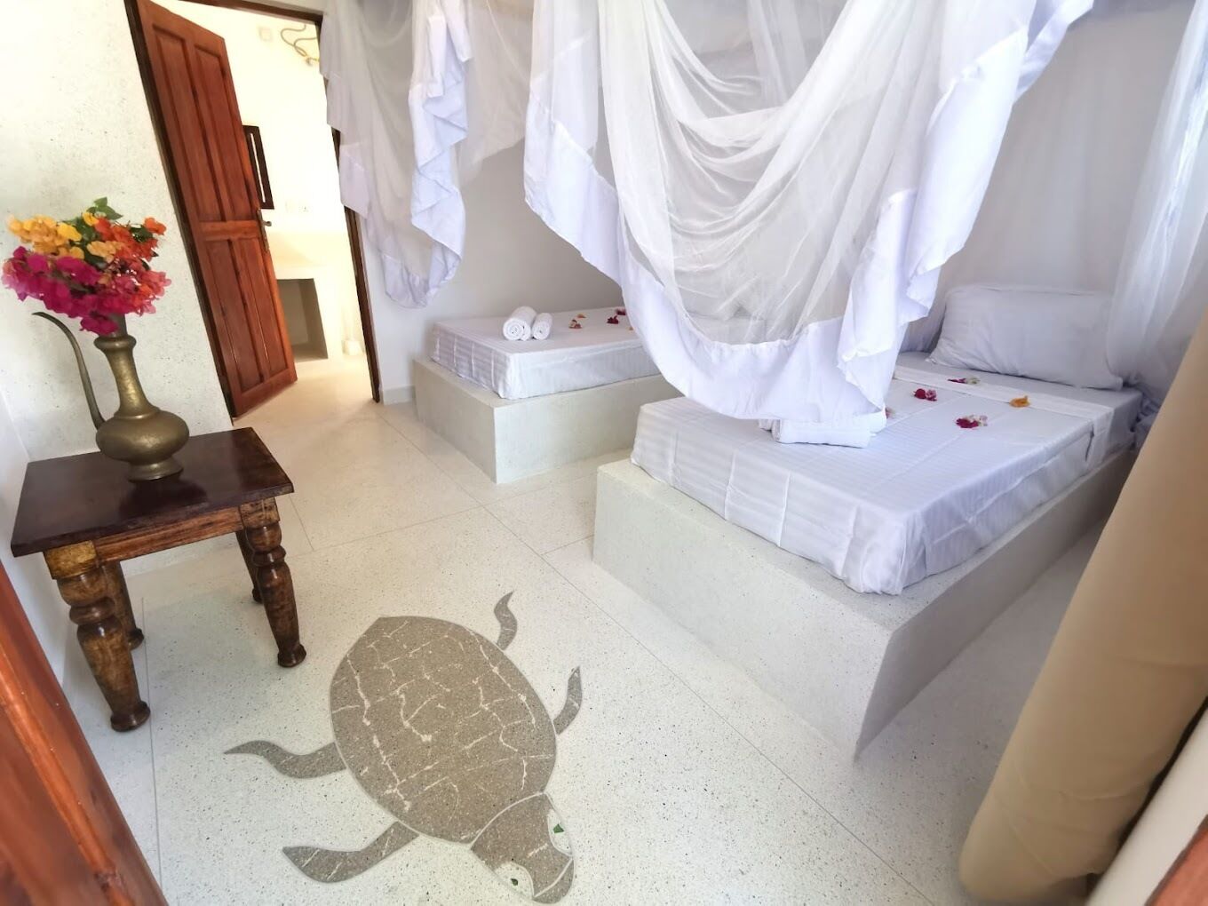 Deluxe Twin Room | Free WiFi