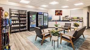 Interior - Defiance House Lodge (Bullfrog)