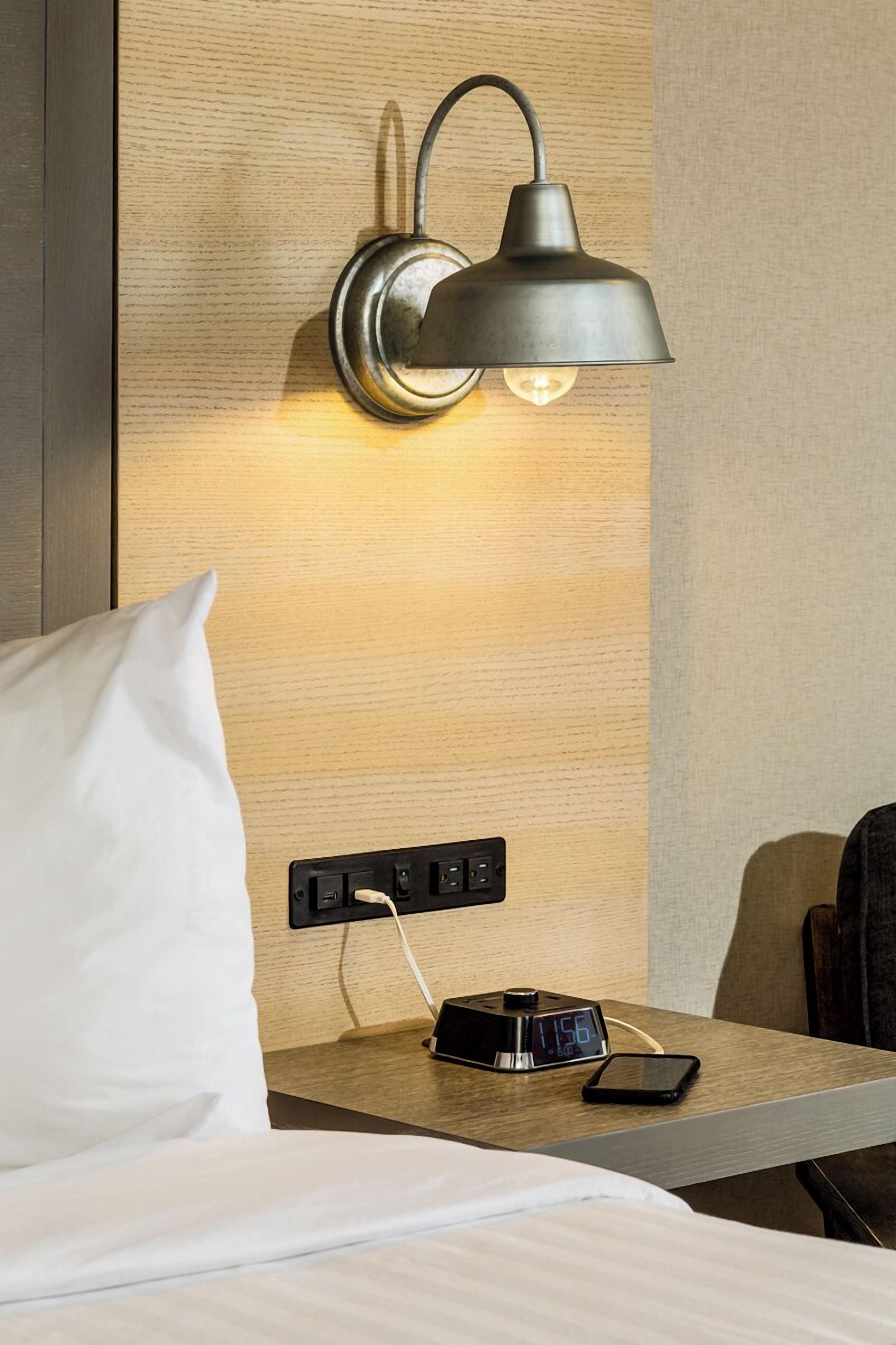 Deluxe Room, 2 Queen Beds | Iron/ironing board, free WiFi