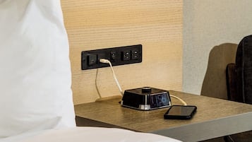 Deluxe Room, 2 Queen Beds | Iron/ironing board, free WiFi