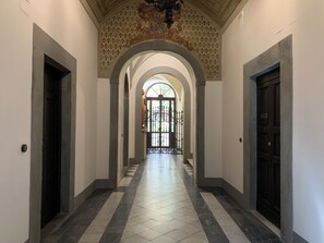 Interior - DUOMO, TOWER, SPECTACULAR VIEW: "THE DONATI TOWER'S TERRACE" 5th floor w/lift (Firenze)