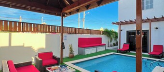 Spacious 6-bedroom villa at Hellshire w/ private pool, games room & gym