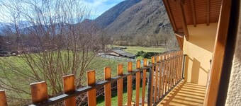 4-bedroom villa, nature, quiet, panoramic mountain views