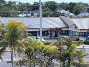 Immagine non classificata, 2 di 9, pulsante