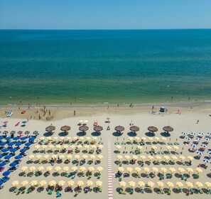 Playa privada y bar en la playa 