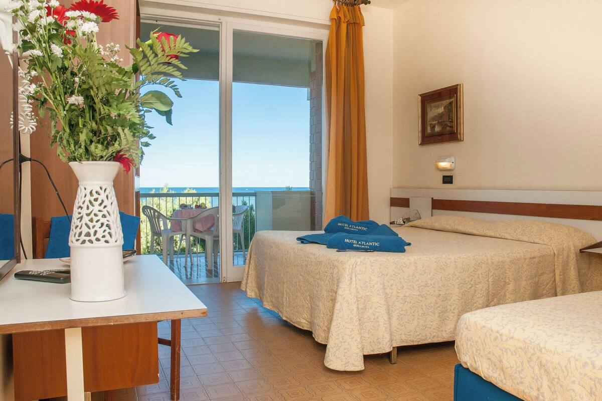 四人房, 露台, 海景 | 房內夾萬、免費 Wi-Fi