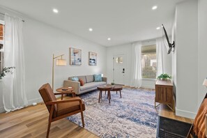 Living area - Charming home in Monroe! (Columbus)