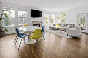 Imagen sin descripción, 3 de 17, botón