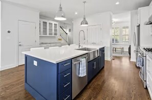 Imagen sin descripción, 2 de 17, botón