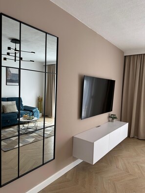 TV