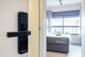 Comfort Apartment, Private Bathroom, City View | Iron/ironing board, free WiFi - StayHome Vila Clementino com Academia (São Paulo)
