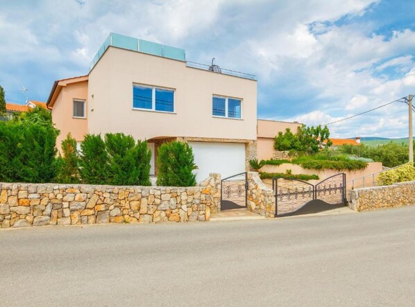 Villa (FourBedroom Villa With Sauna and jacu) | Exterior - Villa Antonia (Krk)