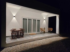 Outdoor dining - Welcoming 1-bedroom house with AC in charming Las Galeras (Las Galeras)