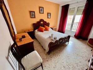 Iron/ironing board, bed sheets - Casa Vista Hermosa next to Natural Park - Sleeps 8 - Centro Andalucía (Rute)
