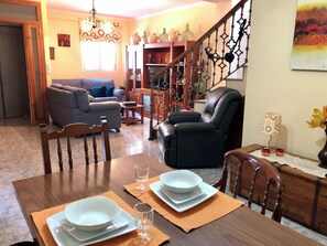 Imagen sin descripción, 3 de 27, botón