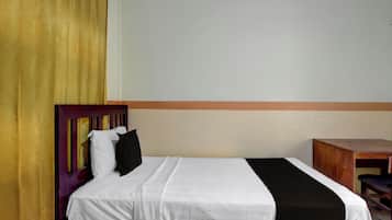 Basic Single Room | Desk, WiFi (free), bed sheets